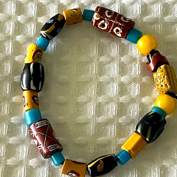 Authentic AFRICAN Trade bead bracelet-strong  stretchy - Picture 1 of 4